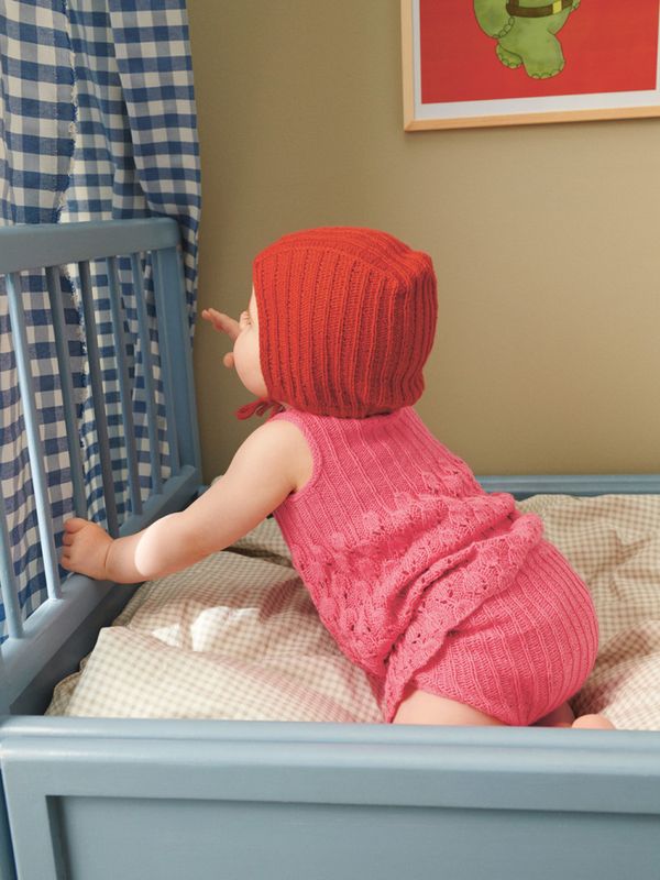 2407-5 Lilja Singlet, Diper Pants & Bonnet Baby