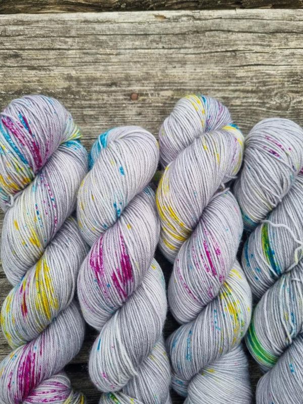 Tynn Merino, Regnbuespett